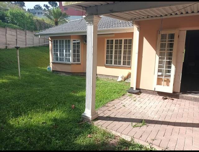 3 BEDROOM SIMPLEX FOR SALE IN ESCOMBE
